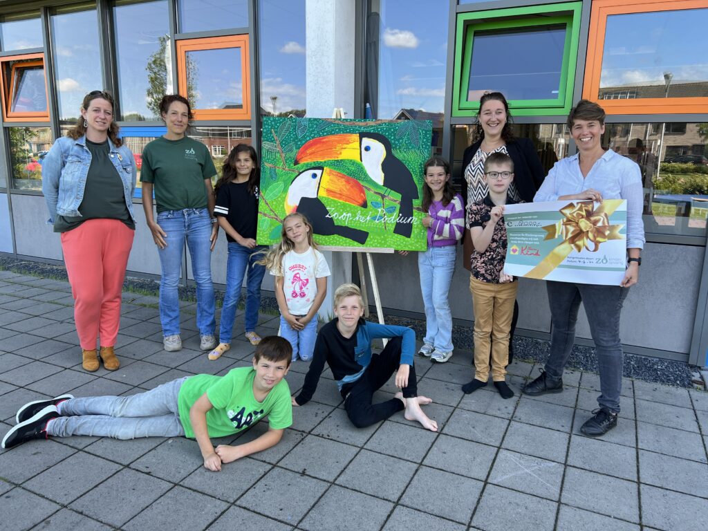 Uitreiking van de donatie van Zo Kinderopvang aan stichting Het Vergeten Kind